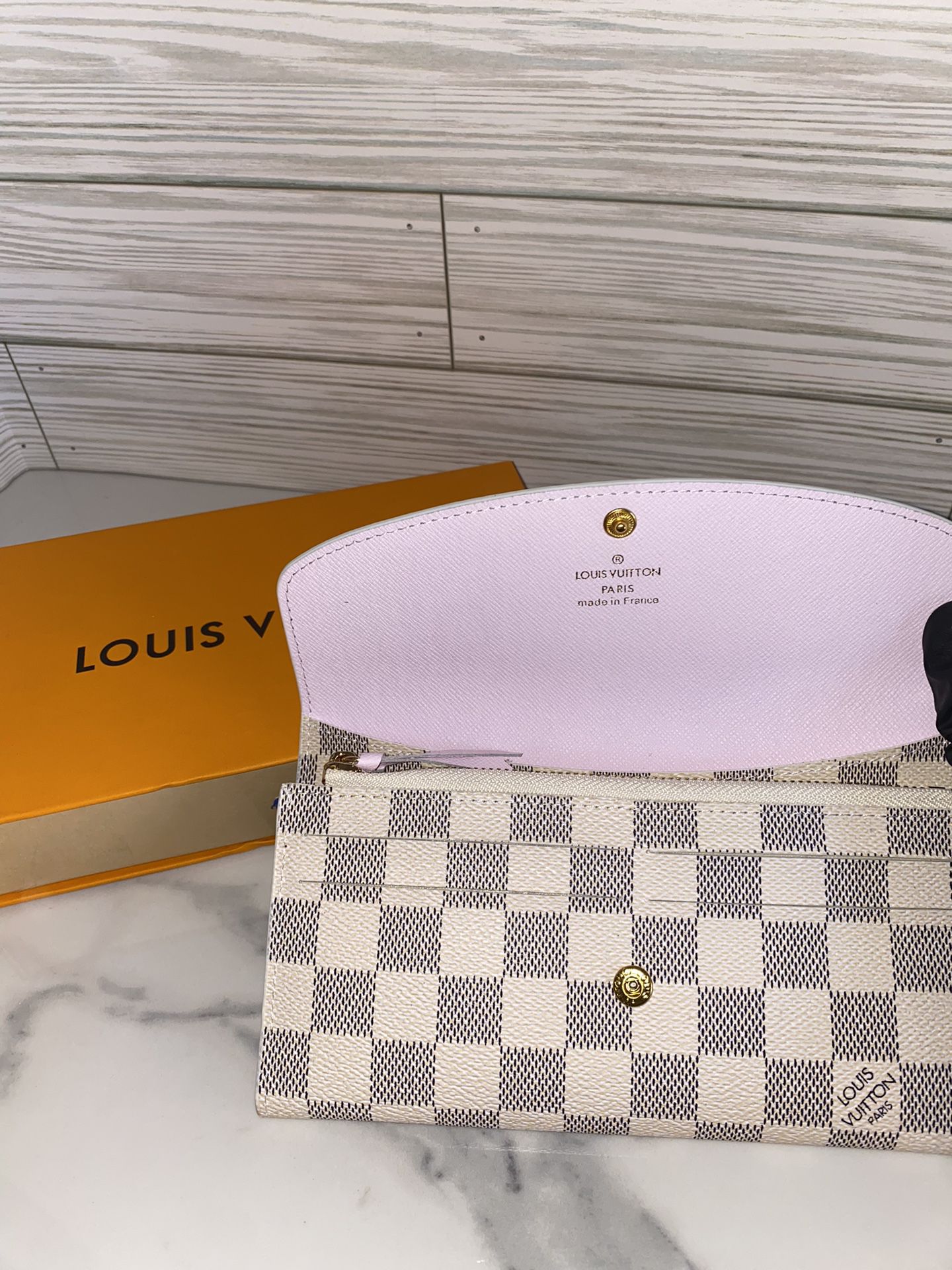 Louis Vuitton. Damier Azur. Wallet And Wristlet. for Sale in Chula Vista,  CA - OfferUp