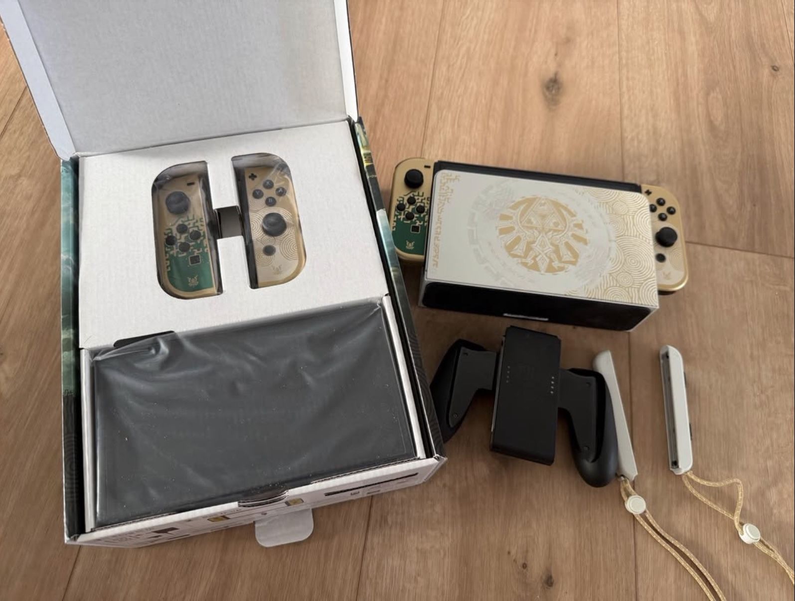 Brand New Limited Zelda Edition Nintendo Switch