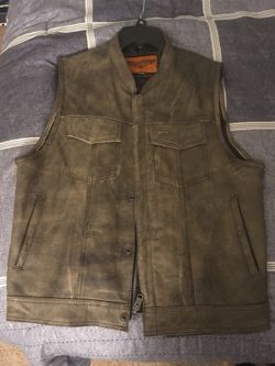 Brown leather vest (motorcycle)