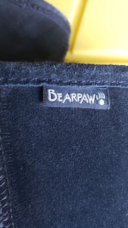 Bearpaw boots like new