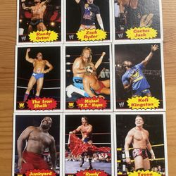 WWE AND WCW WRESTLING CARD LOT DIF 