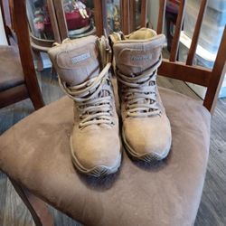 New Reebok Boots Mens