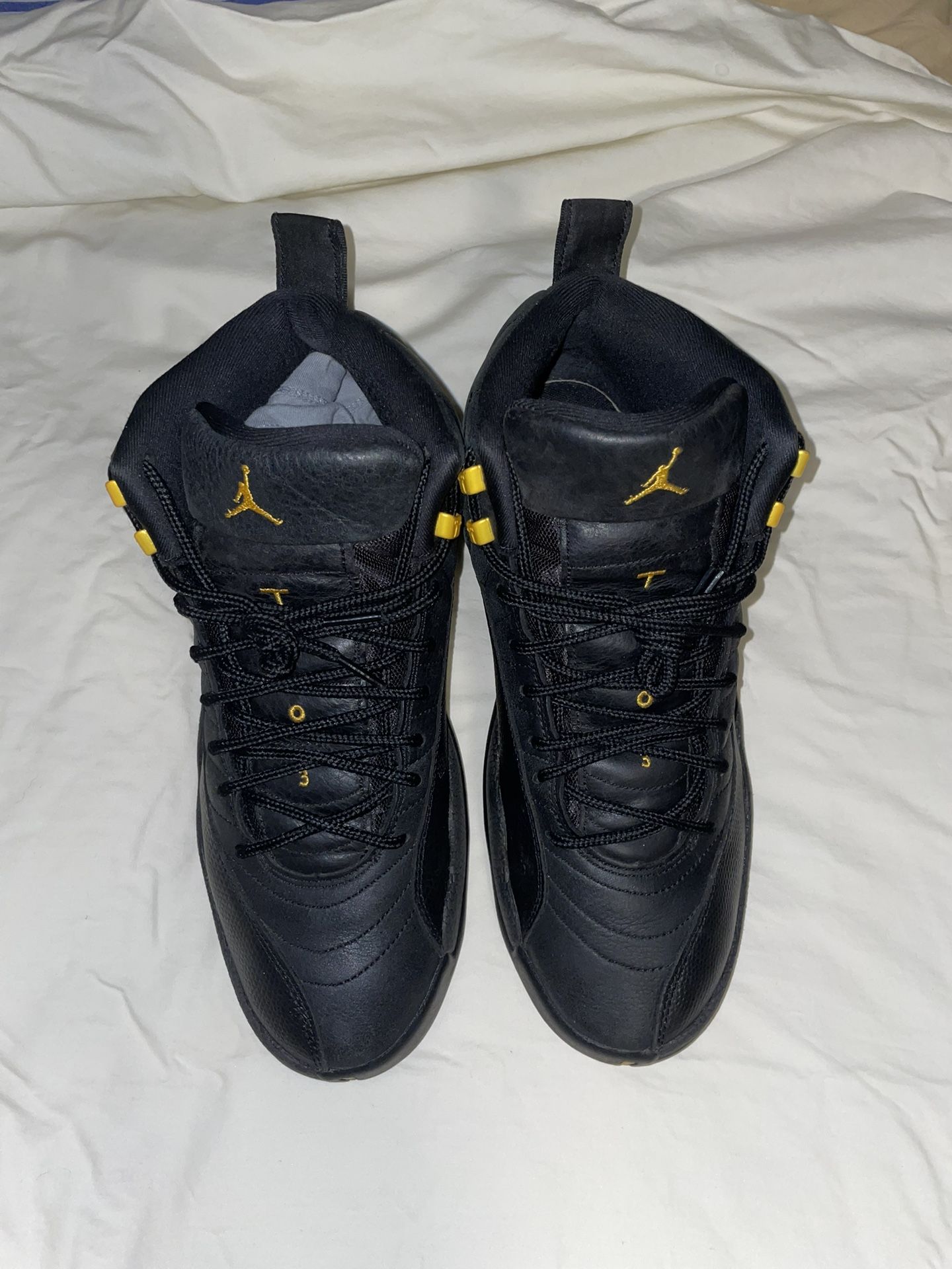 Jordan 12s Retro Taxi (ONLY TRADES FOR ITEM WORTH SIMILAR VALUE) ‼️‼️‼️