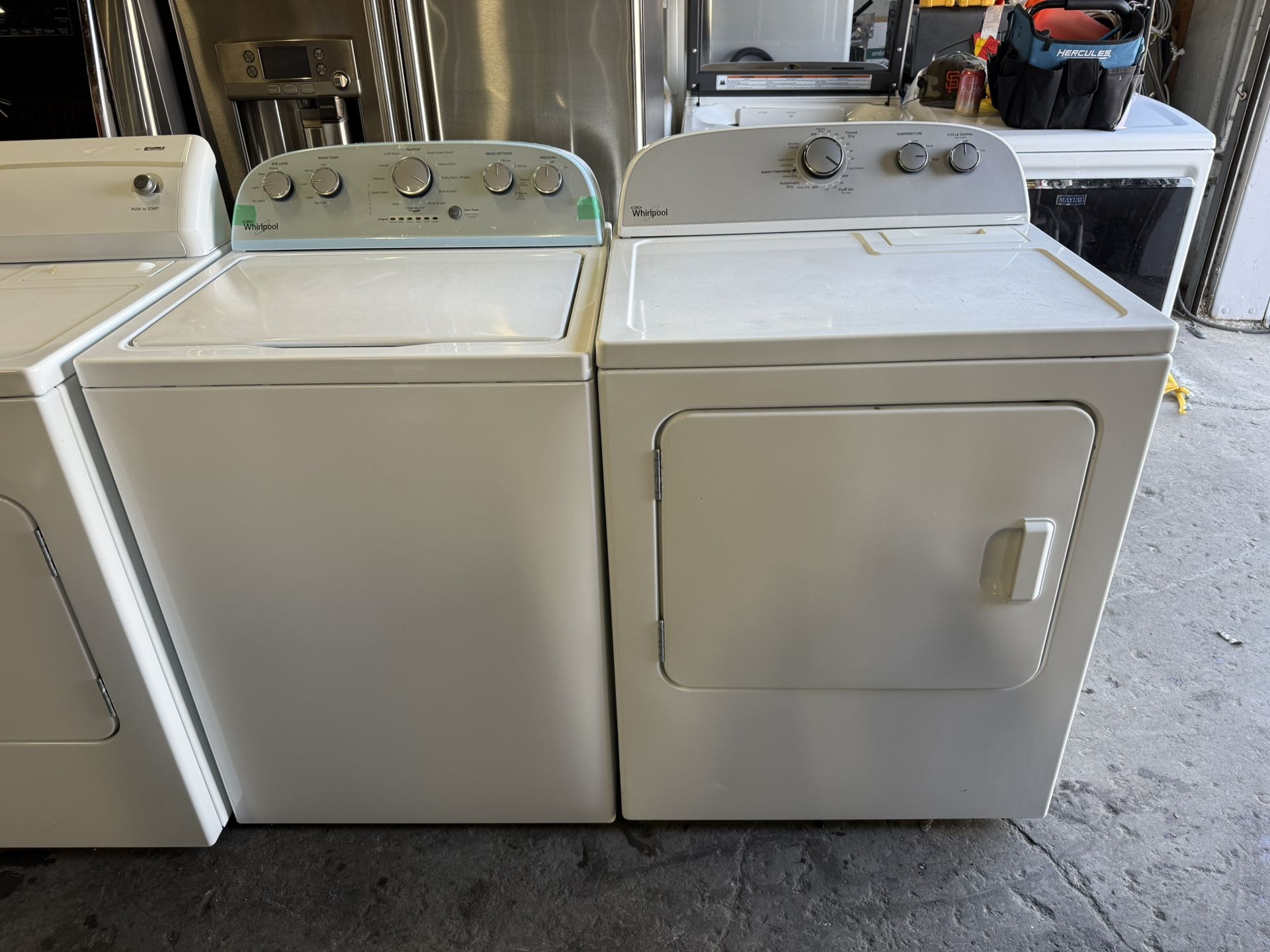 Whirlpool Washer & Electric Dryer Set