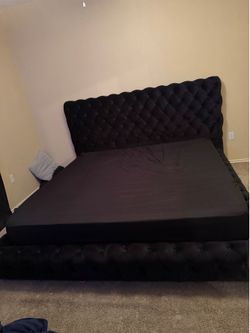 Imperial king bed
