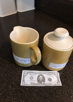 Sugar bowl w/ lid & creamer set