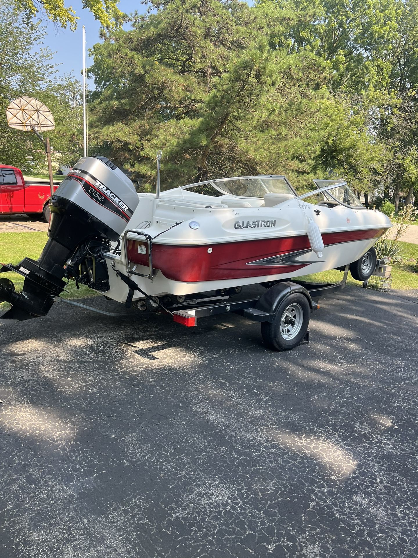 Glastron 115HP outboard great shape 