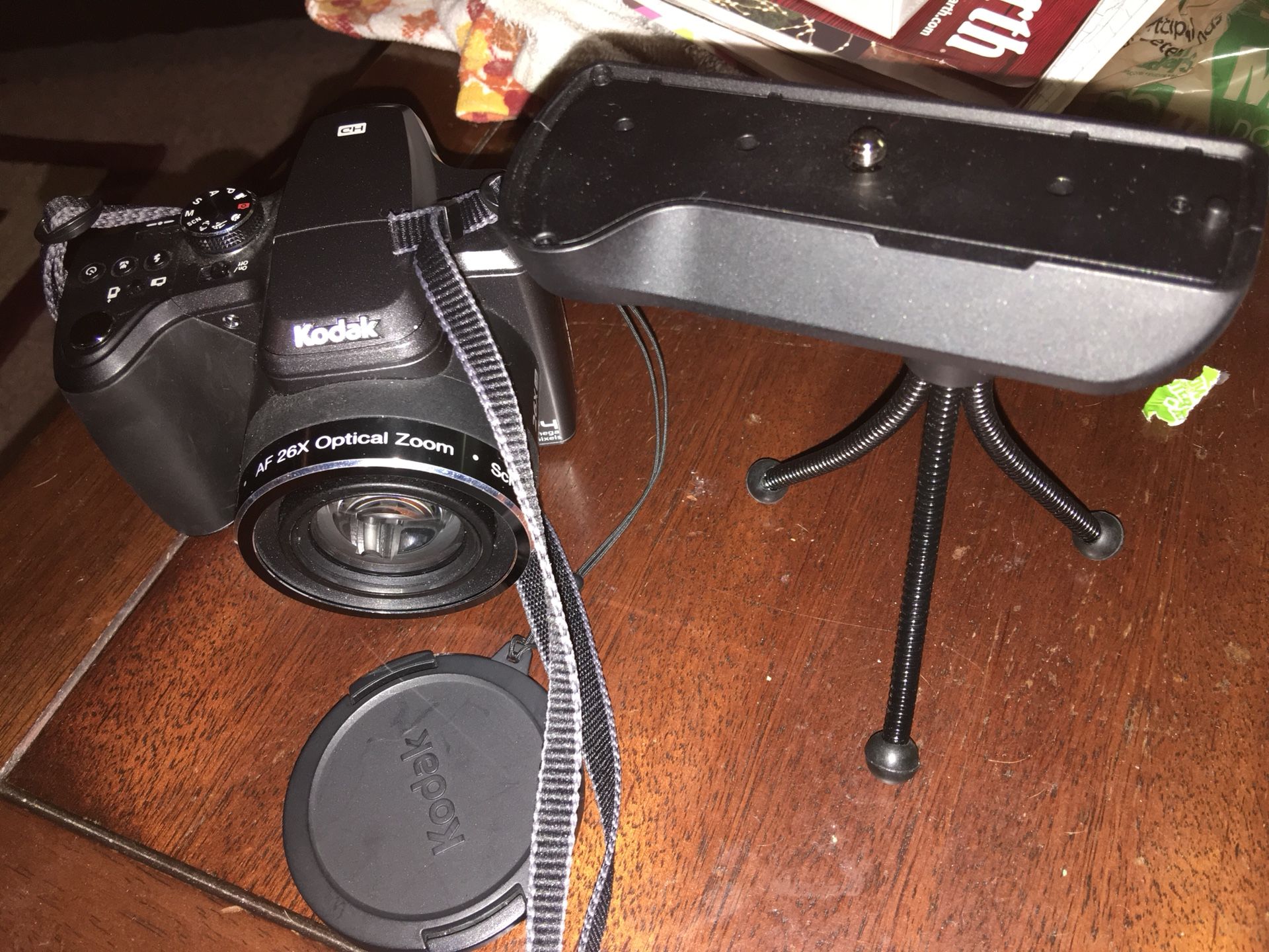 Kodak Z981 camera with AF 26 optical zoom