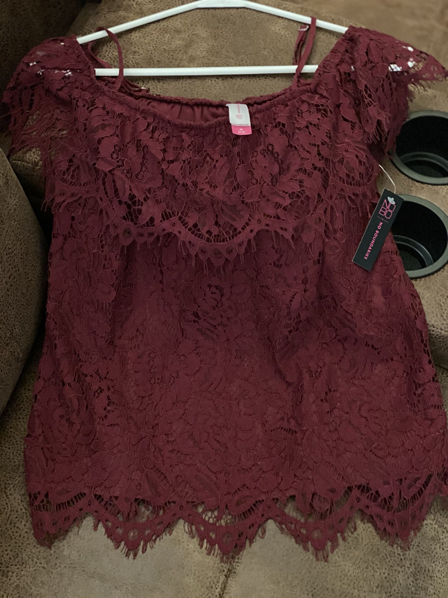 Ladies Burgundy Lace Off The Shoulder Shirt - Size Medium 