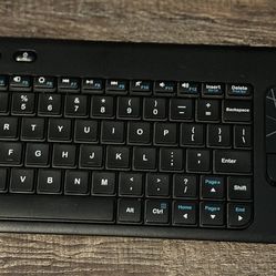 Logitech Wireless Touch Keyboard K400 