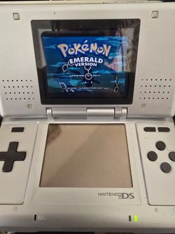 Titanium OG DS with Pokemon Emerald