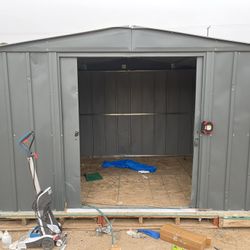 Metal Shed 10ft W / 7ft L 