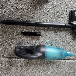 Makita Handheld Cordless Vacuum