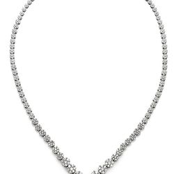 3.00 https://offerup.com/redirect/?o=Q1QuVFc= Round Cut Diamond Graduating tennis necklace in 14K Gold