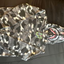 Bape hoodie XL GLOW IN THE DARK 
