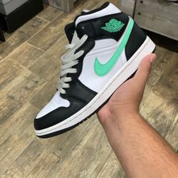 Jordan 1 mid 