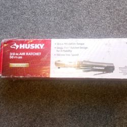 Husky 3/8 In Air Ratchet 50 Ft-lbs  New In Box $ 35