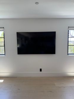 Samsung 70” QLED 4K Smart TV (Q60C)