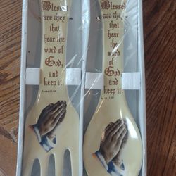 Like New Fork And Spoon Ceramic Praying Hands With Luke 11:28 Scripture 