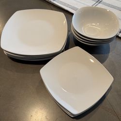 Square Plates And Bowls 