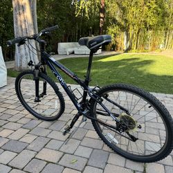 Schwinn Mesa mountain bike 15”