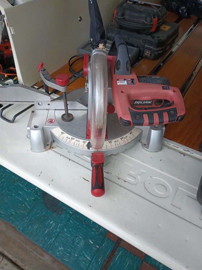 Skilsaw Laser Table Saw Dot $80
