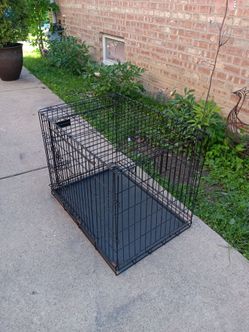 PETMATE Folding Metal Dog Cage With Tray And 2 Doors