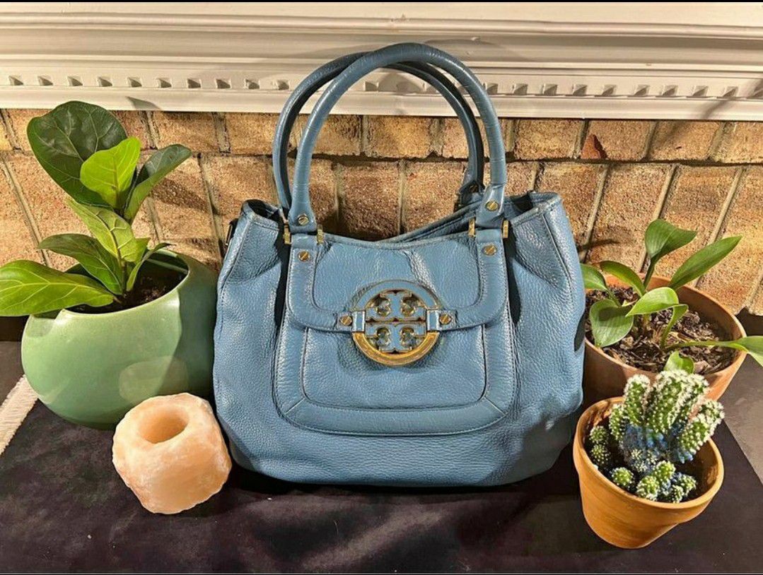 Tory Burch Designer Blue Amanda Leather Purse Satchel Hobo Bag for Sale in  Bellevue, WA - OfferUp