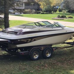 2000 Crownline 20ft w/ Trailer 