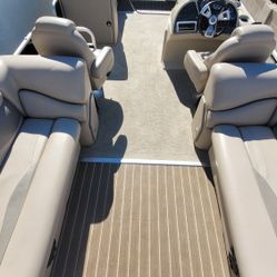 2015 Godfrey Sweet Water SW2286 50HRS!!