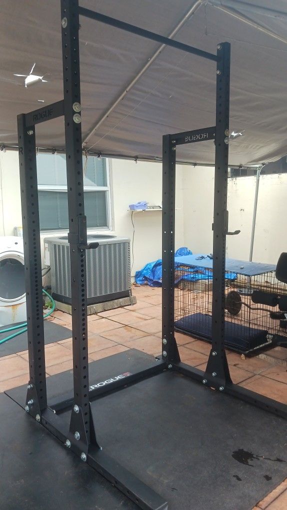 Rogue Squat Rack for Sale in Miami, FL OfferUp
