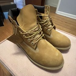 Lady Boots Collection