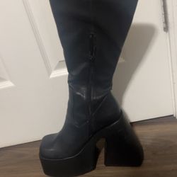 Bratz platform black boots