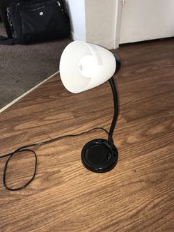 DESK LAMP