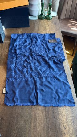 Gucci GG Wool Silk Jacquard Scarf – Navy Blue – New with Tags