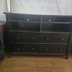 Tv Stand/Dresser 