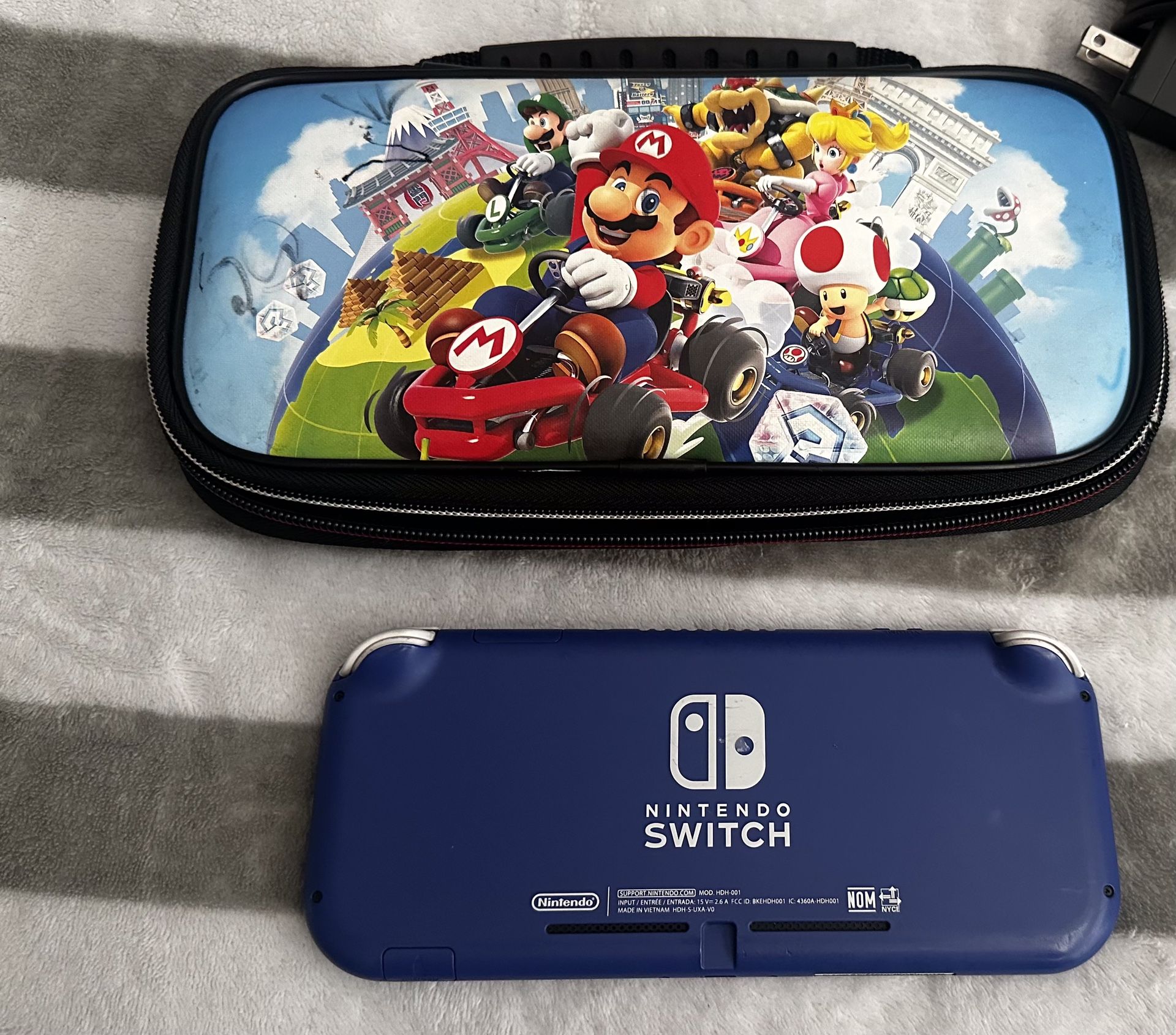 Nintendo Switch & Case