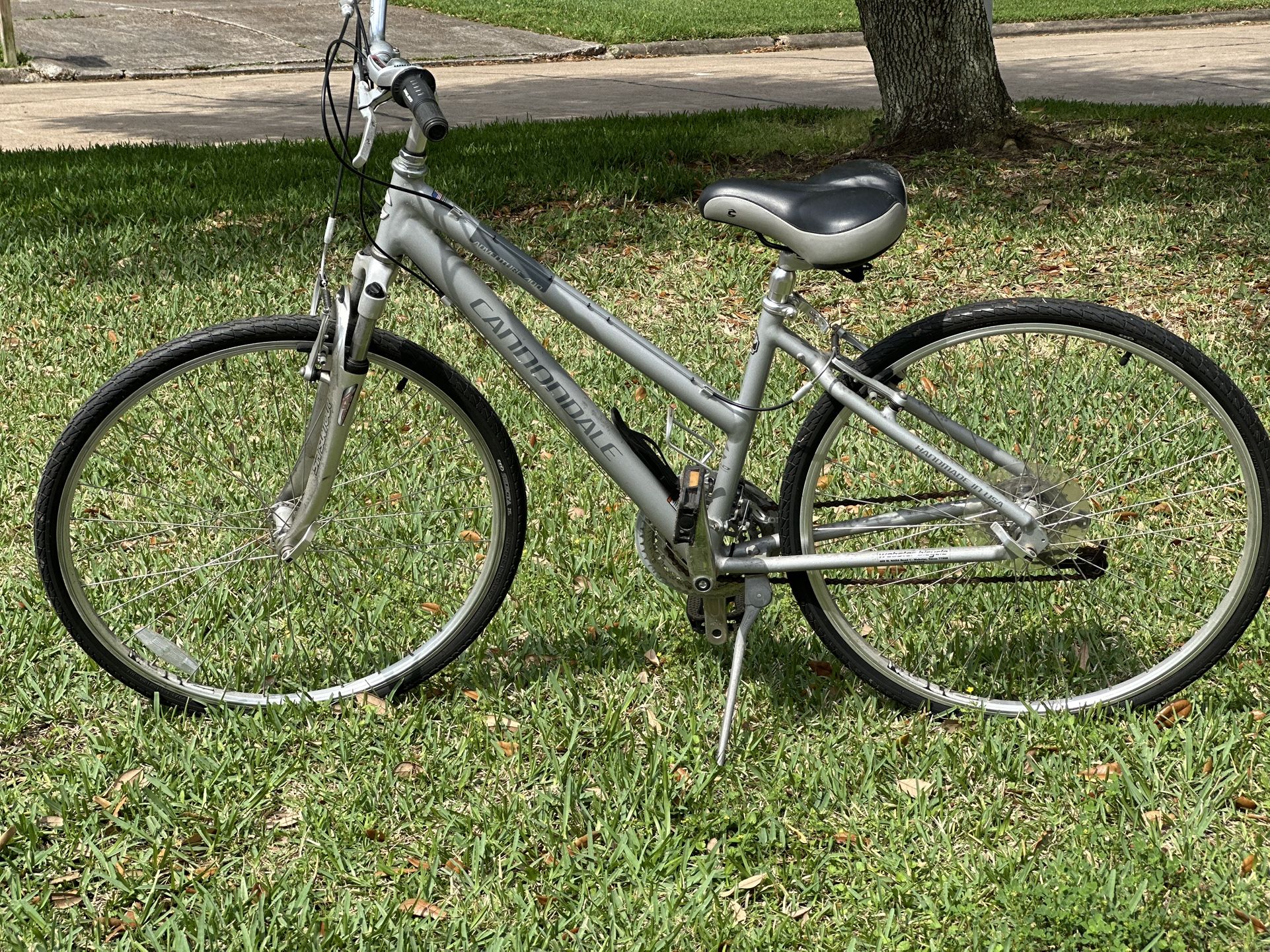 Women’s Cannondale Adventure 400 Road Bike Size Small