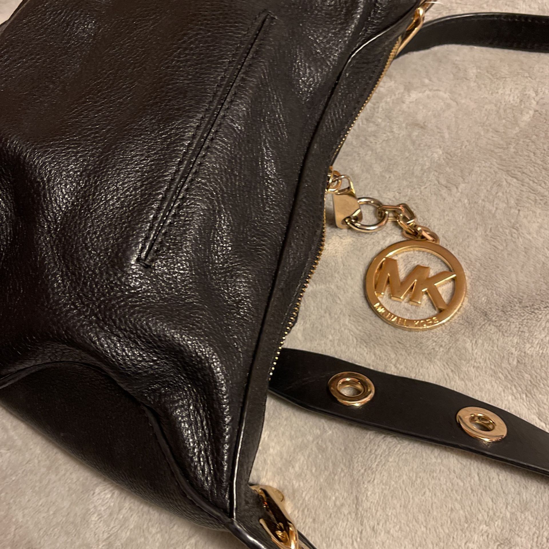MK Women And Youth Shoulder Purse for Sale in Burlington, WA