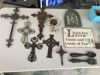 Crosses 3$ each set faith , love hope 10$