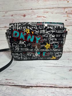 designer DKNY GRAFFITI PAIGE Fashion MD SATCHEL SHOULDER HANDBAG Purse PVC               Tags  Designer, fashion, clothing, women’s ladies purse  watc