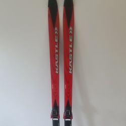 Man's skies Kastle (made in Austria) 178 cm tall with bindings Salomon series 600 