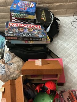 Toy House+Toys+Board Games+Drawing tablet+More! (BUNDLE) $60 OBO!