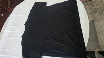 Fear of God ESSENTIALS 3-Pack Essential Tees, Fall/Winter 2024 (FW24).