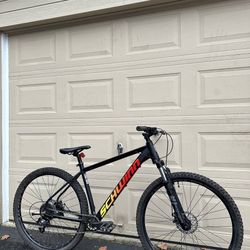 Schwinn Ascension 29” Mountain Bike - Men’s bicycle