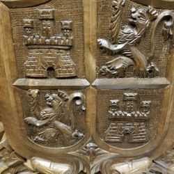 Carved Crest