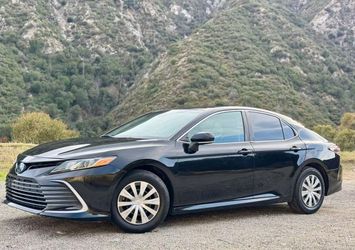 2022 Toyota Camry Hybrid