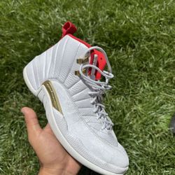 Jordan 12 Retro FIBA (2019)