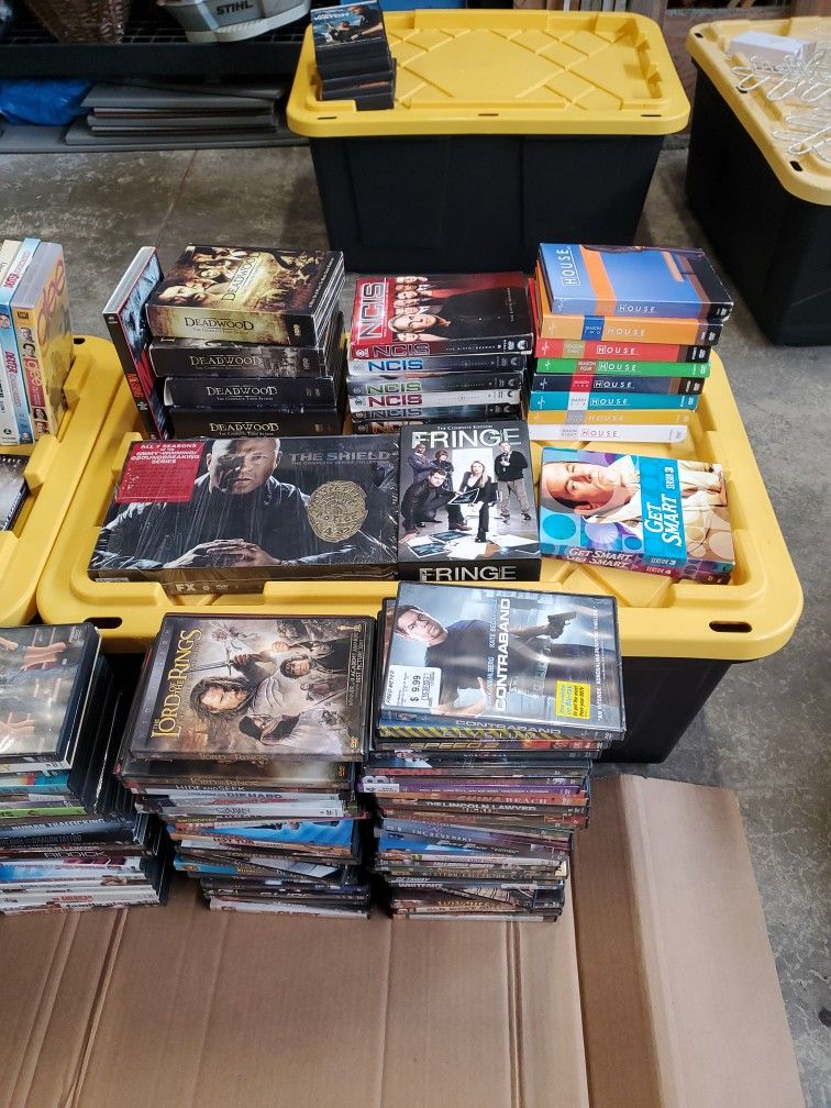 Huge Lot Of Dvd's Movies And Series Over 400
