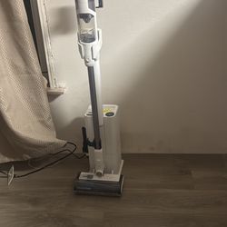 Shark Detect Clean & Auto Empty System, Cordless Stick Vacuum Cleaner- PowerFins Brushroll, LED Head